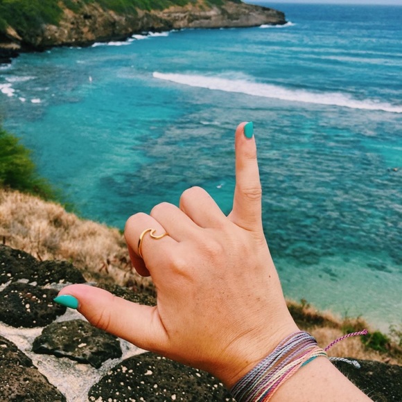 PURA VIDA MYSTERY BOX - Picture 4 of 13